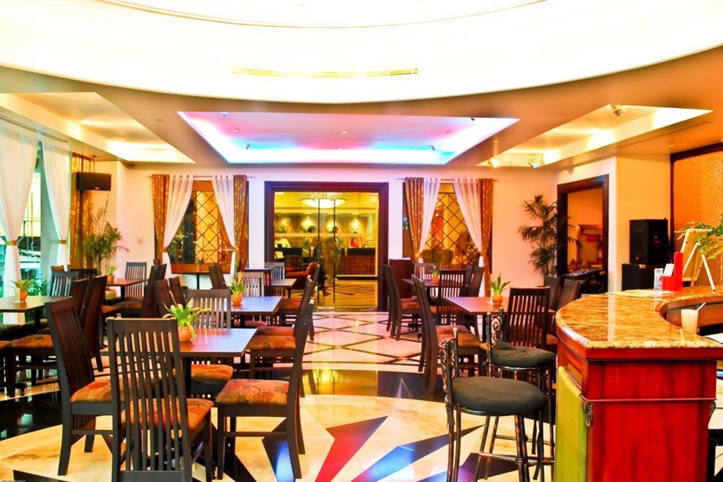 Oxford Suites Makati Makati City Luaran gambar