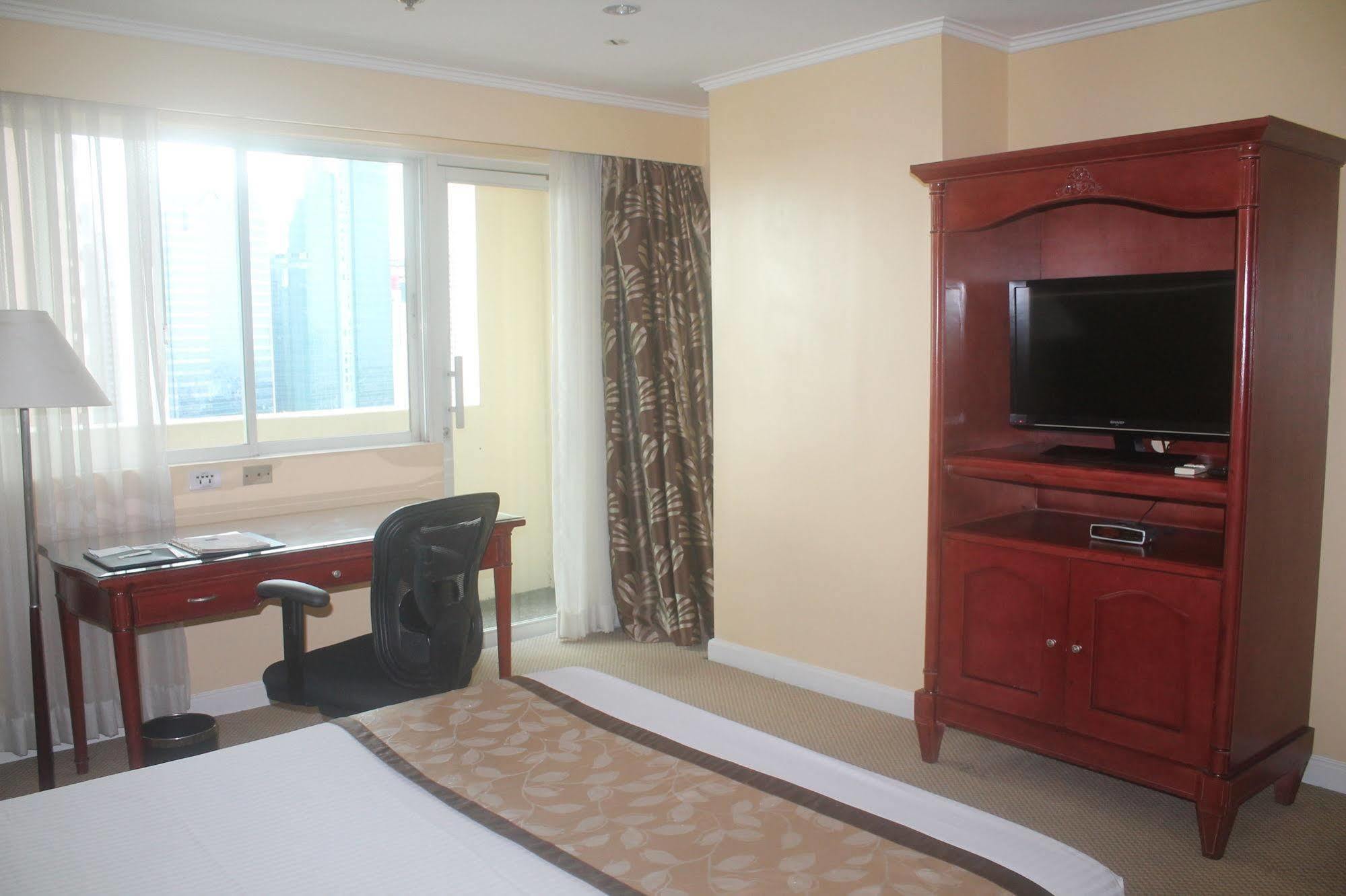 Oxford Suites Makati Makati City Luaran gambar
